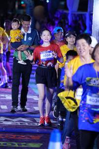 BIB: 3050, 4030
                            <button type="button" onclick="openModal(26261122)" class="btn btn-primary btn-sm float-right btn-popup" data-toggle="modal" data-target=".modal-high-quality">
                        <i class="fas fa-shopping-cart"></i> Add to Cart
                    </button>
                                            <button type="button" onclick="isThisMe(26261122, true)" class="btn btn-success btn-sm float-right btn-popup btn-isme hidden" data-toggle="tooltip" data-placement="bottom" title="นี่คือรูปของคุณใช่ไหม คลิกที่นี่เพื่อเอาเข้าอัลบั้ม">
                        <i class="fas fa-plus"></i> Add to album
                    </button>
                    <button type="button" onclick="isThisMe(26261122, false)" class="btn btn-warning btn-sm float-right btn-popup btn-isnotme hidden">
                        <i class="fas fa-ban"></i> Remove from album
                    </button>